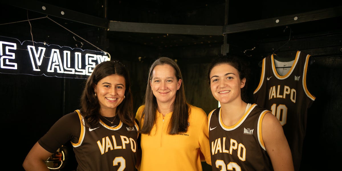 Valpo women's basketball opens 202324 season