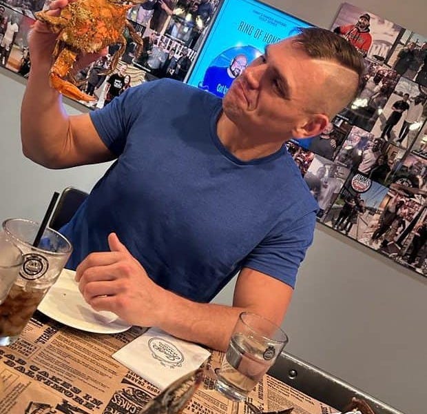 Gunther returns to Jimmy's Famous Seafood by Jeff Quinton