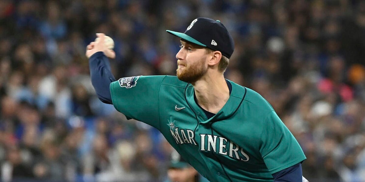Mariners’ Easton McGee loses nohitter bid, lands on injured list