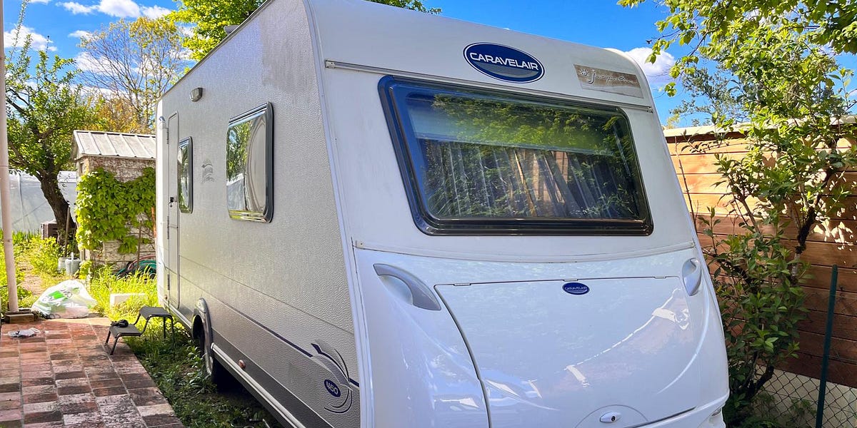 Caravan for sale - by Rufus Pollock - PV Voisin·e·s