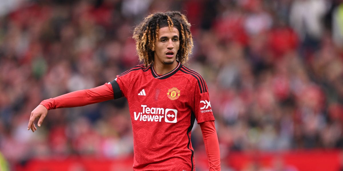 Manchester United plan to offer youngster new contract amid interest
