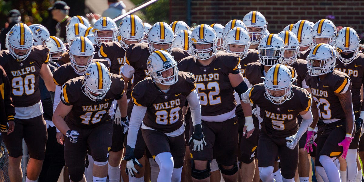 Valparaiso restocks roster with large, selective class