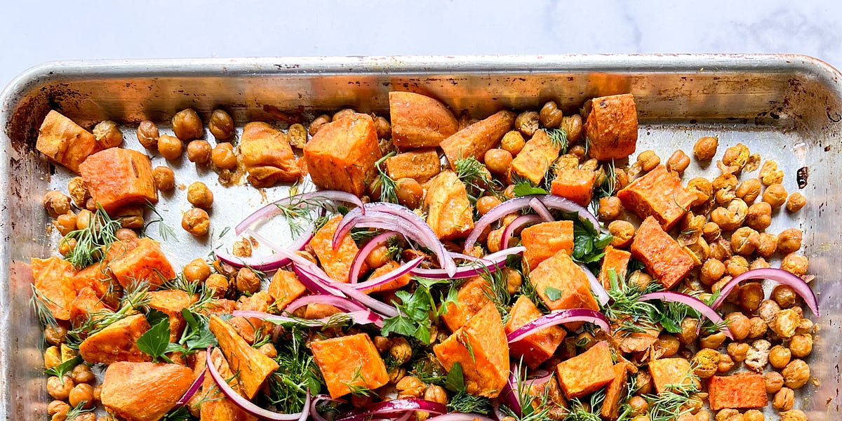 sheetpan roasted sweet potatoes and chickpeas