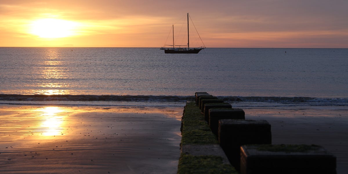 All about dawn: PHOTOS, HAIKU, POEM - by April Whalley