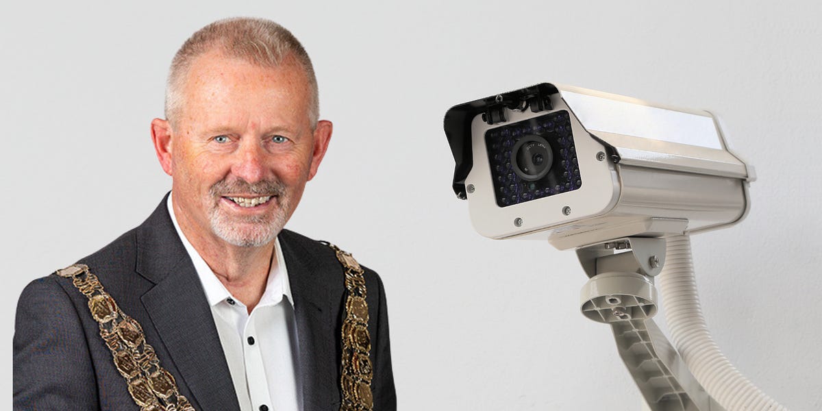 High-Quality Mayor Accused Of 'gagging' Councillor And Announces Funding For Fixed Speed Cameras View for Your Screen