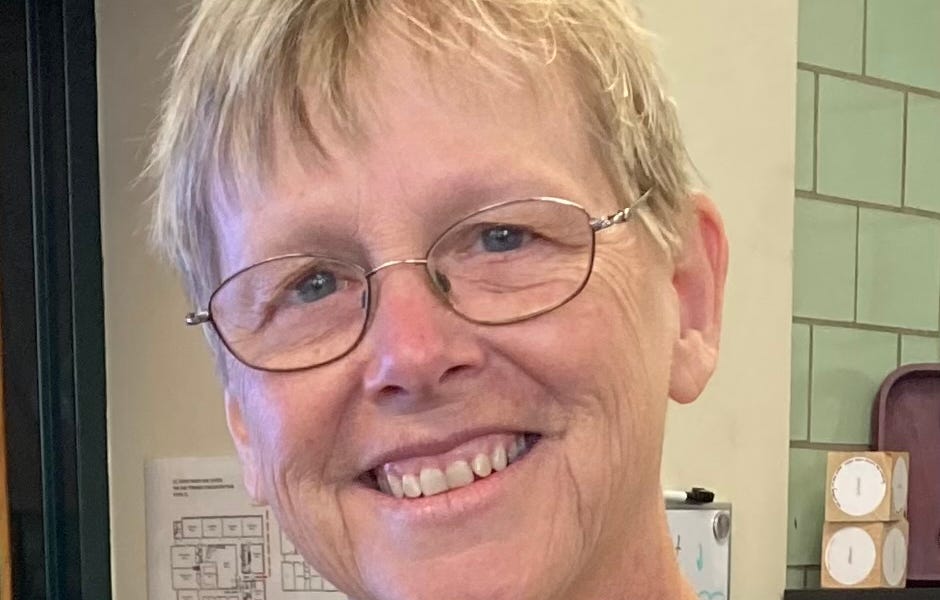 How to Pronounce Jeanne
    	Exploring the Origin and Variations of this Beautiful Name