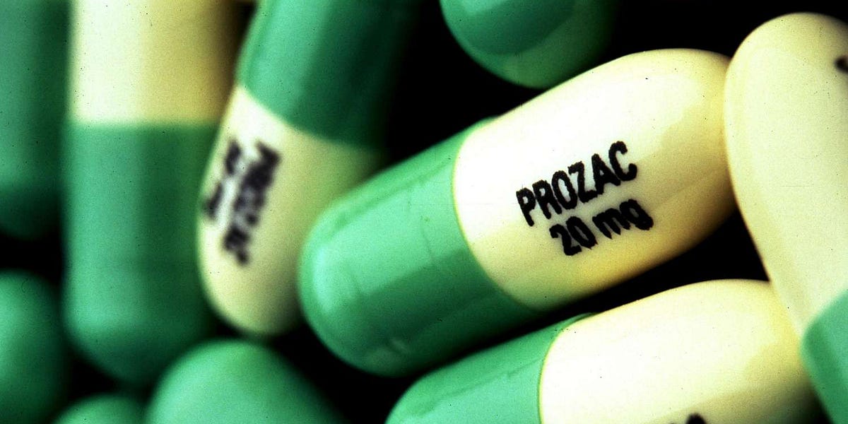 Prozac "unsafe & ineffective" for young people, analysis finds