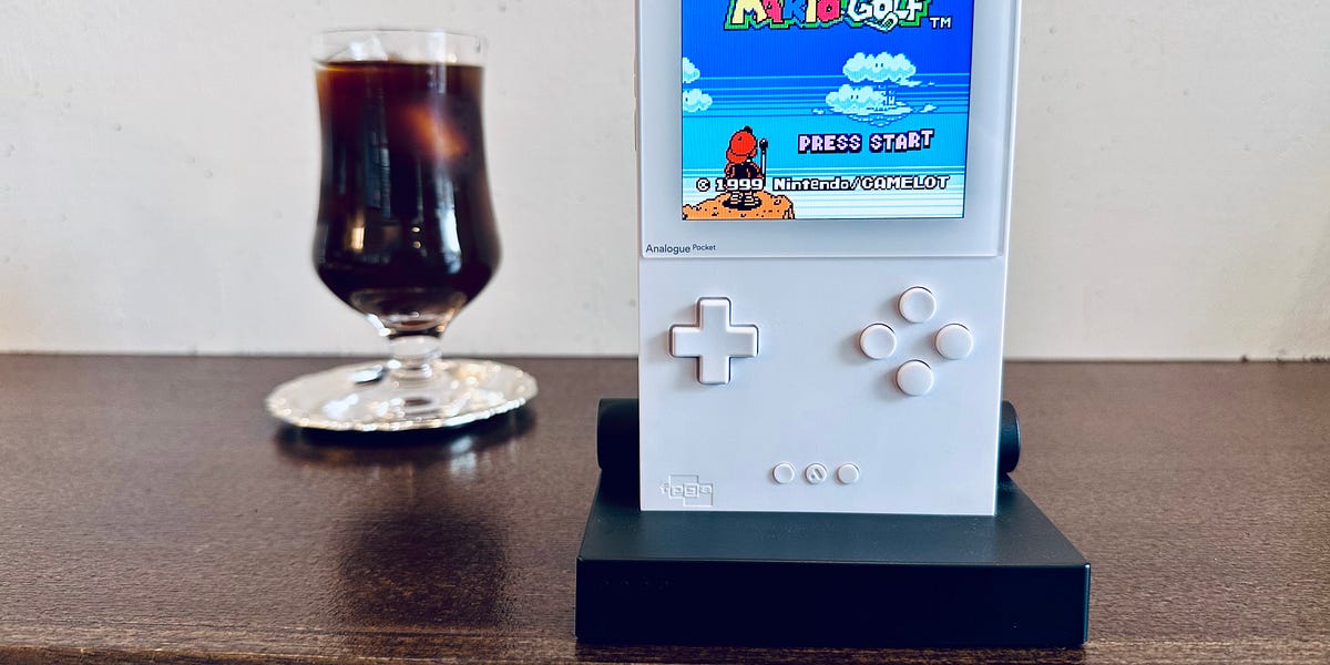 Analogue Pocket review everything everywhere all at once