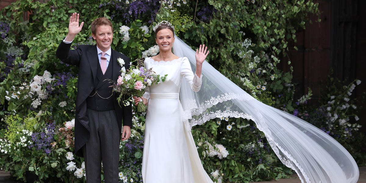 Elizabeth gordon say yes to the dress clearance