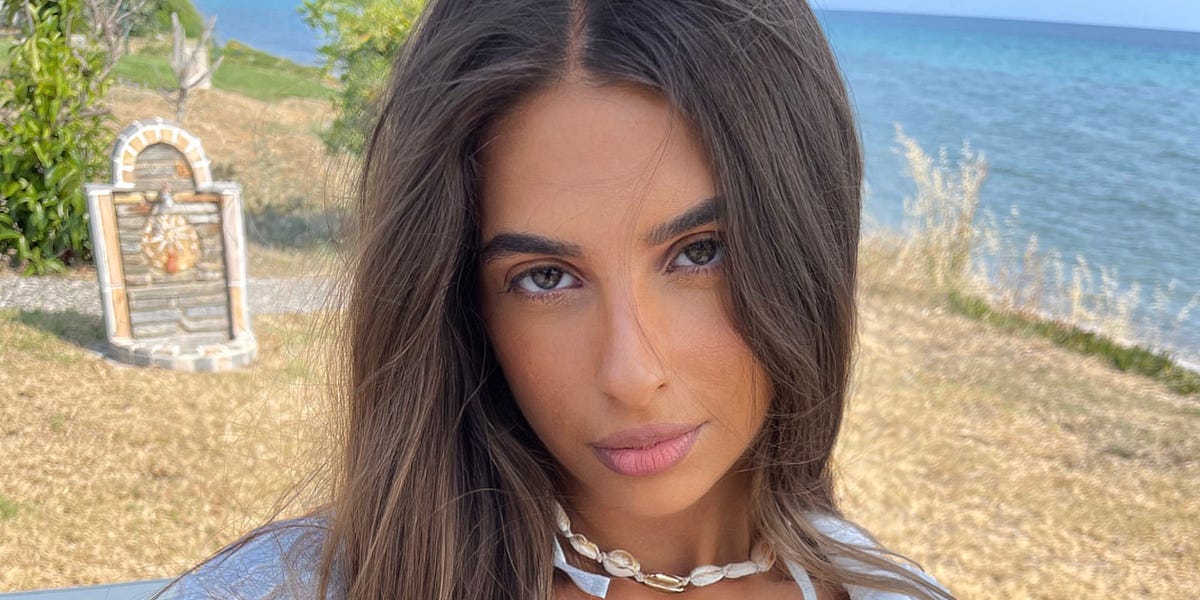 a selfie a day keeps the doctor away by Eva Savagiou