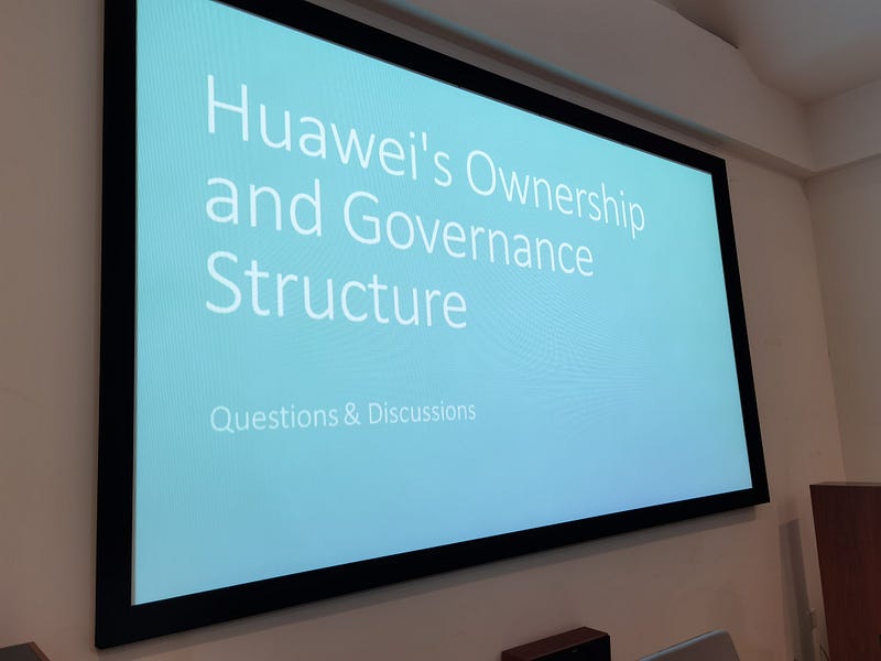 An Offline Event With A Group Of Foreign Diplomats On Huawei