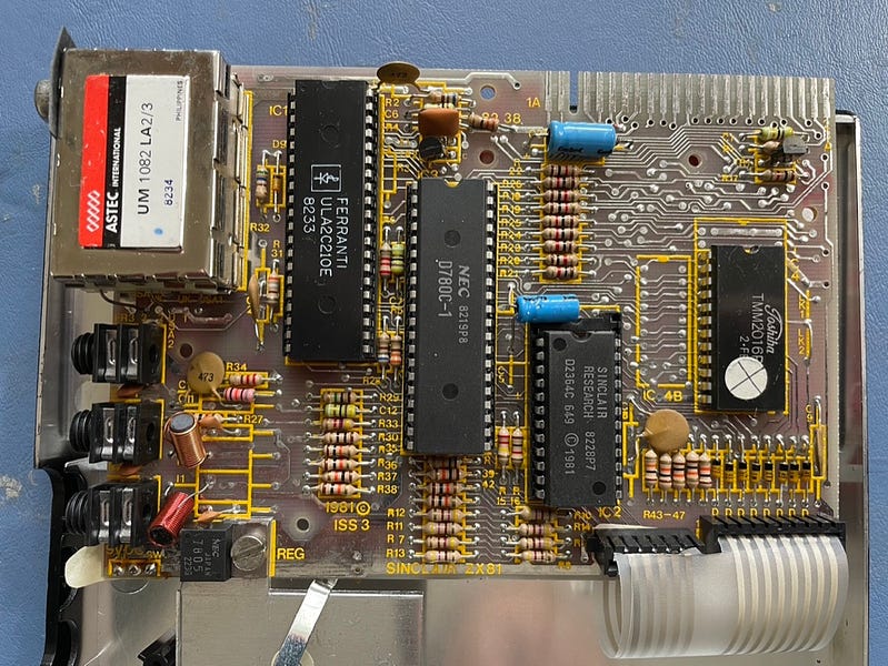 Inside the Sinclair ZX81 - by Paul Lefebvre