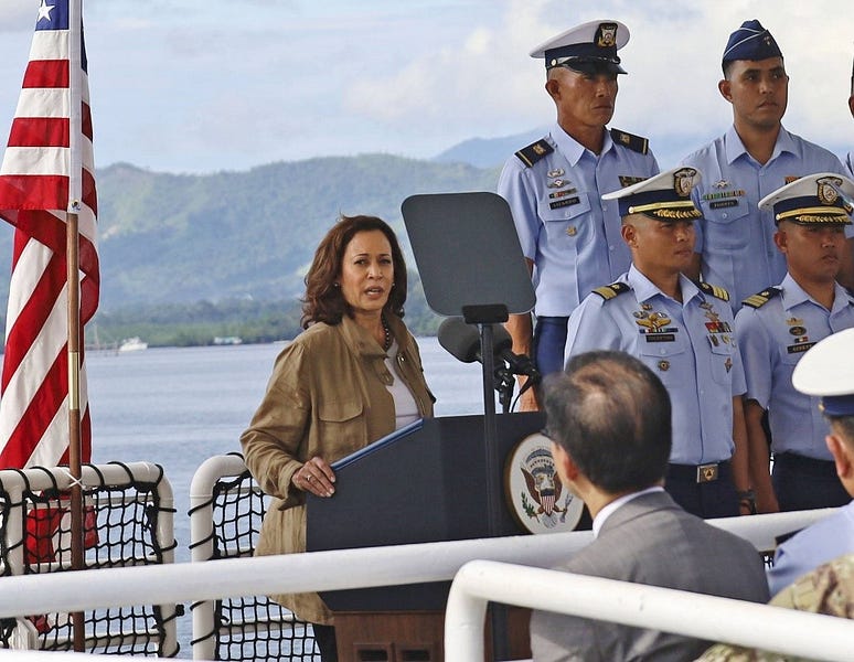 Manila’s Tricky US-China Balancing Act Manila’s Tricky US-China Balancing Act