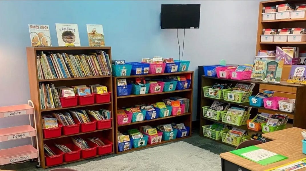 Florida teachers told to remove books from classroom libraries or risk ...