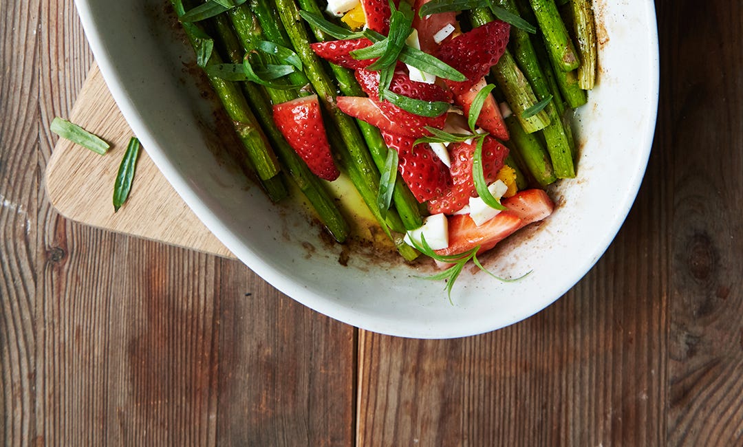 Roasted Asparagus with Strawberries, Tarragon, and Crumbled Eggs by Meike Peters