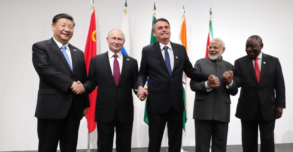 Az új BRICS-szövetség halálos fenyegetést jelent a Nyugatra nézve - Egy új globális tartalékvaluta aláássa az USA dollár fölényét