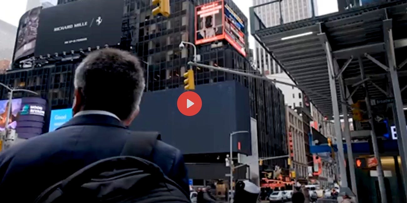 2nd Smartest Guy in the World's Times Square Animation is LIVE 