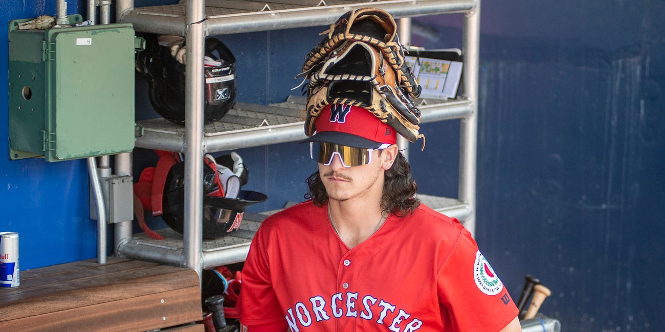 Twins sign former WooSox fan favorite to minor league deal