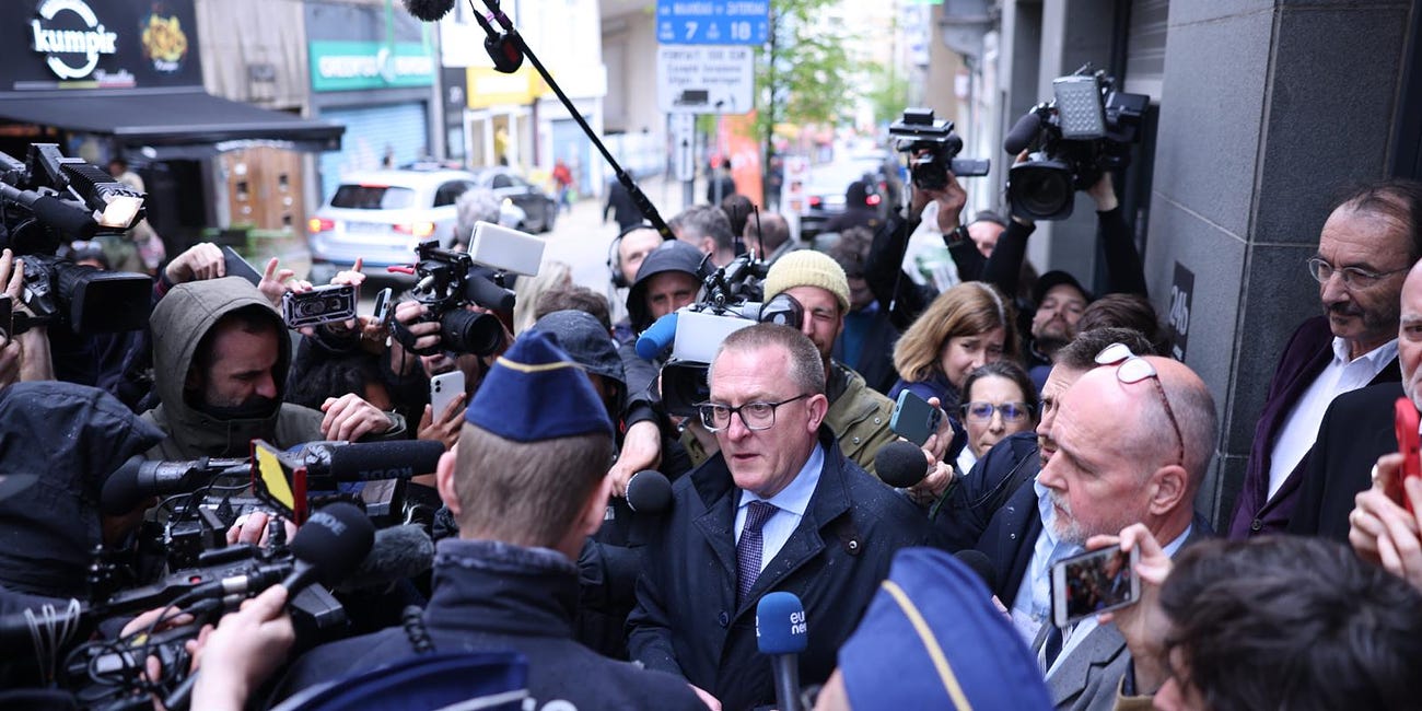 ❗ Hatalmas botrány és a szólásszabadság elleni támadás szégyene a brüsszeli rendőri fellépés a konzervatív konferencia megtartásával szemben! 