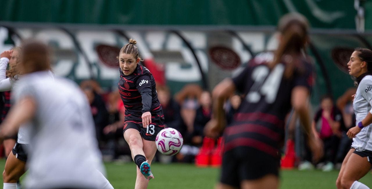 Olivia Moultrie signs three year extension + latest Thorns signing & news