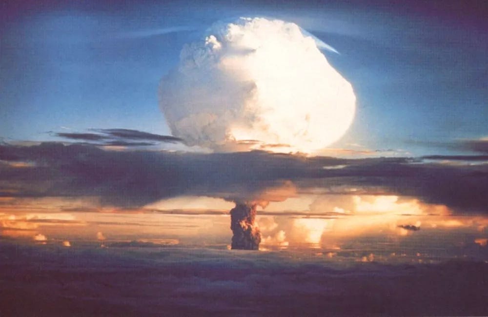 This Nuke Expert's Terrifying Novel Is the Warning We Need Right Now 