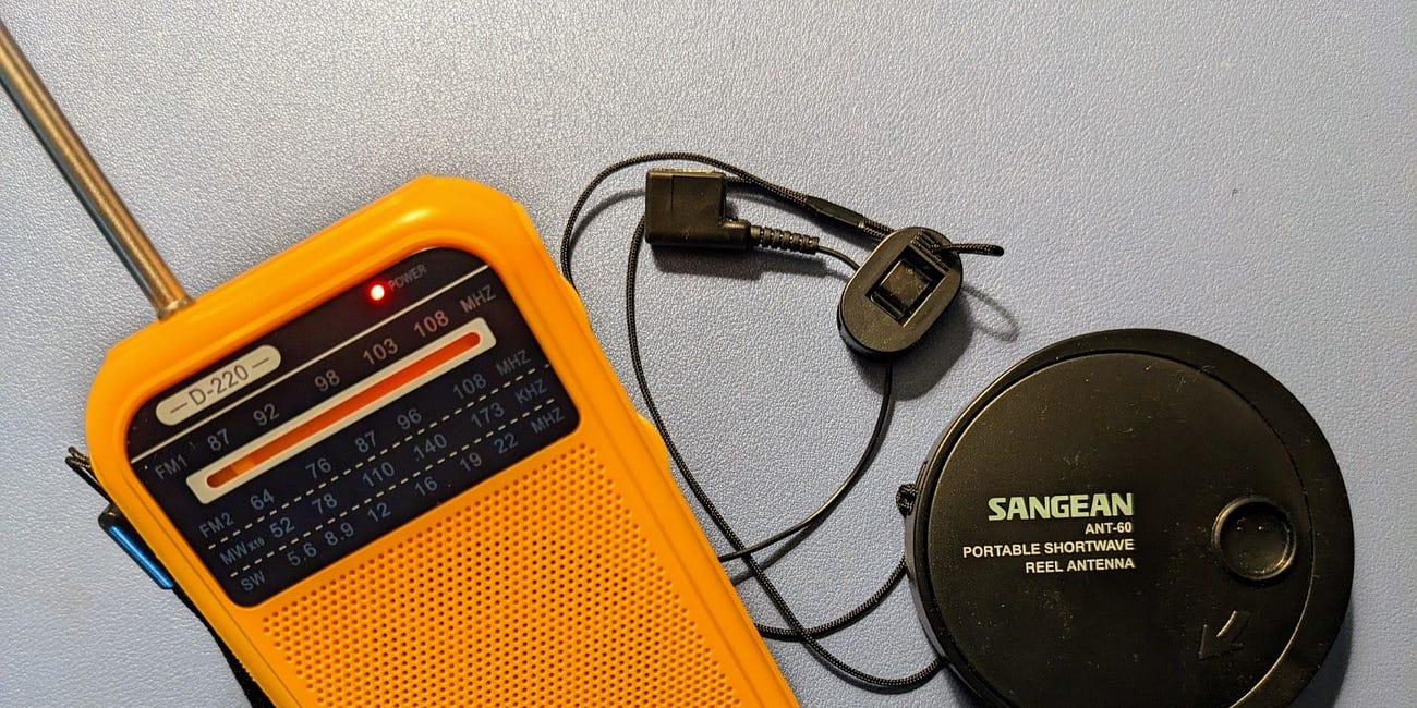 Review: XHDATA D-220 AM/FM/SW Radio