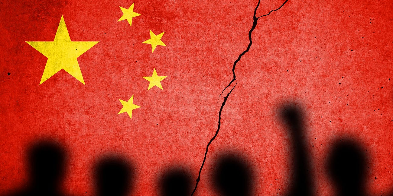 Protesters to China’s Tyrants: ‘Communist Party, Step Down!’