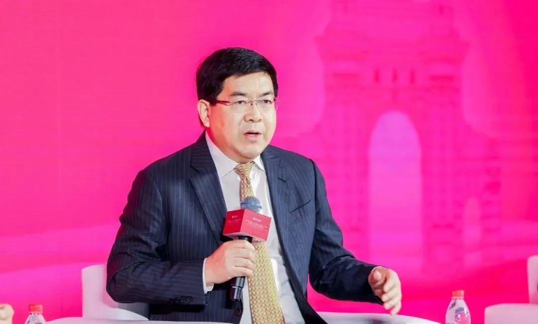 Central bank advisor urges Beijing to put growth above debt worries