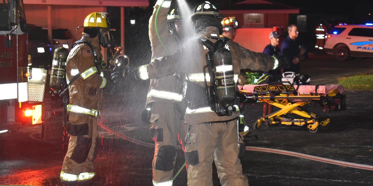Firefighters Respond to Residential Fire on Estuary Drive in Bradenton