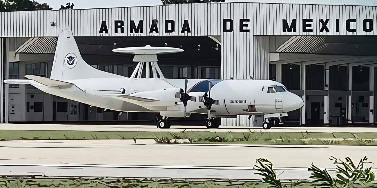 Análisis: El avión espía de EU que habría sobrevolado el rancho de AMLO y el sureste mexicano, según las redes