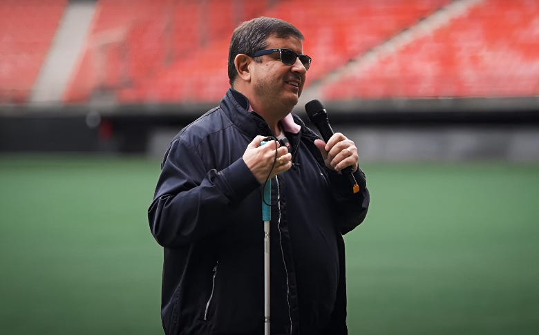Sergio de Felice : Premier speaker aveugle au foot