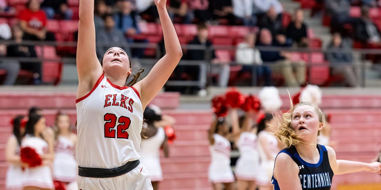 Lady Elks beat second-place Lady Spartans behind Carlock double-double