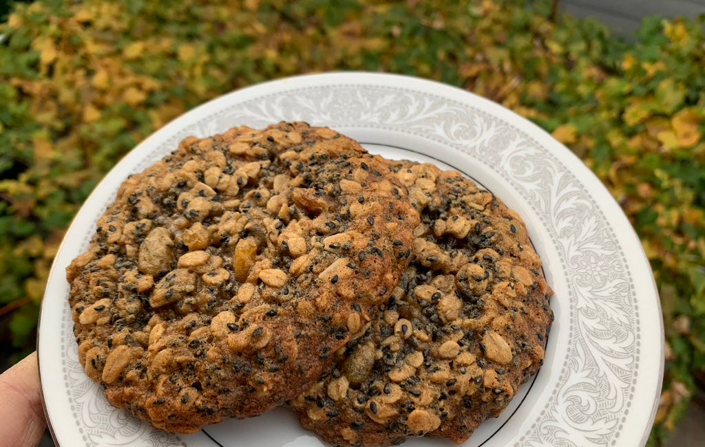 Black Sesame Oatmeal Raisin Cookies (gf, dairy-free)