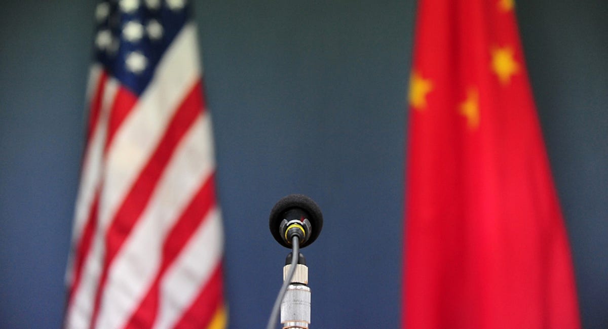 QI Haixia: The Risks of Hedging in China-U.S. Competition