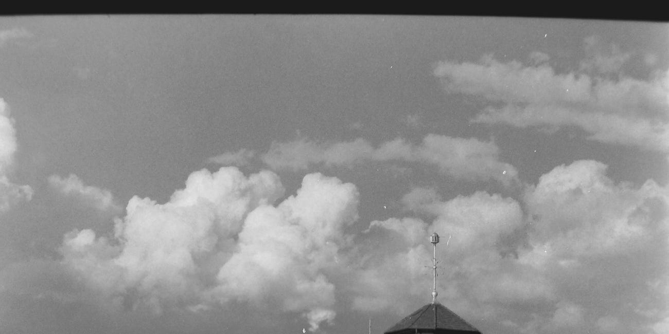 ClearClick Film Scanner vs. Pentax Monochrome dSLR-FIGHT!!!