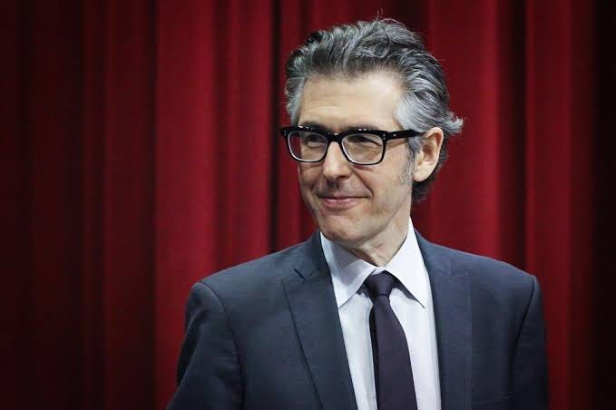The two questions Ira Glass says lead to great stories