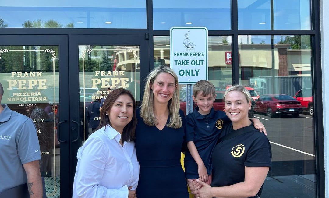 Stamford Frank Pepe’s Serves Up Delicious Partnership With Youth Nonprofit Future 5