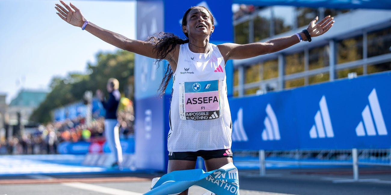 The Fartlek 183: Tigist Assefa corre el maratón más rápido de la historia; Entrevista con Angie Orjuela
