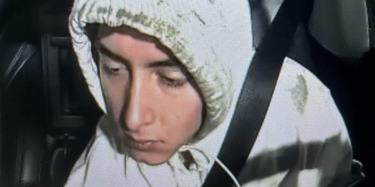 Bradenton Police Seek Public’s Help in Identifying Suspect in Parking Garage Vandalism