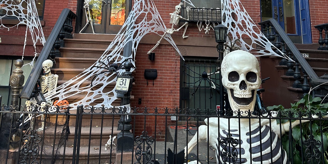 Top 5 Park Slope Halloween Decorations 2024 👻 