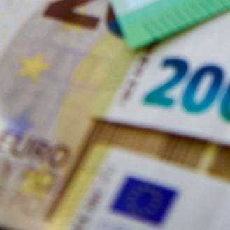 Irish Banker Pay Caps