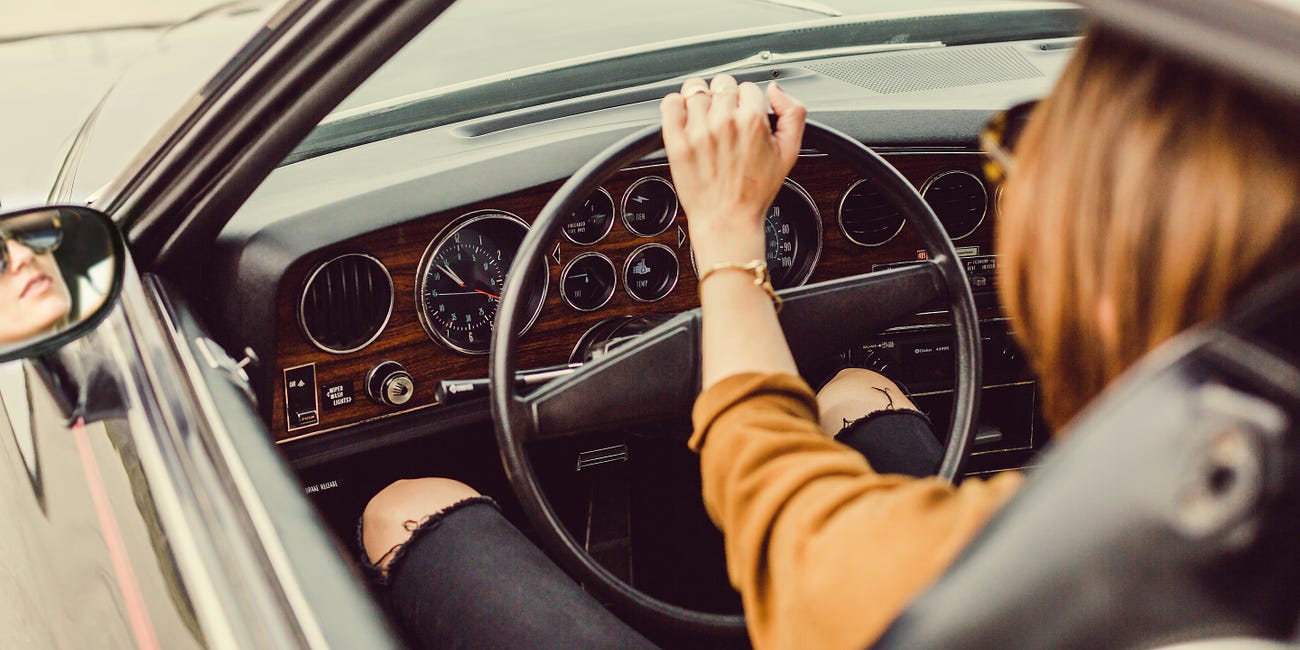 Women are better drivers than men. Here's why that matters. 