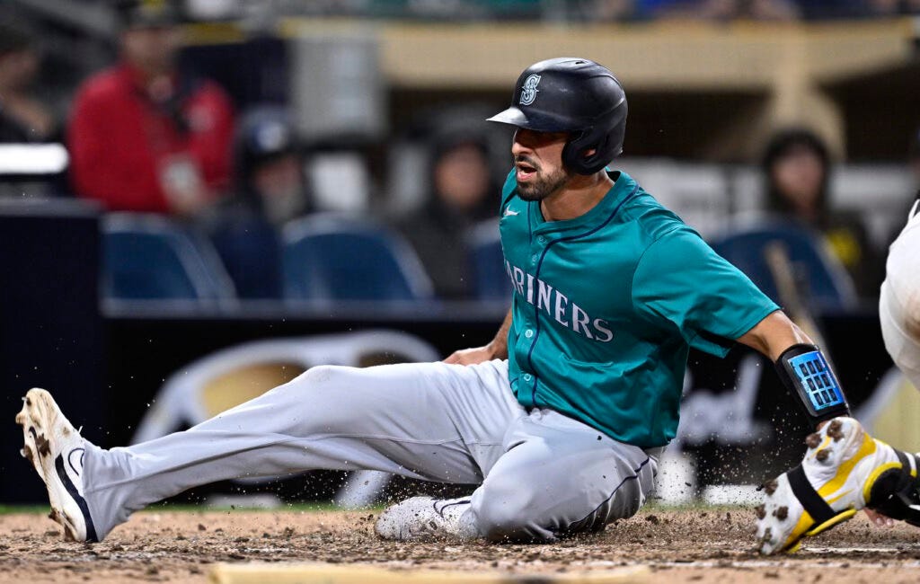 Veteran catcher will compete for backup catcher spot on the Red Sox roster 