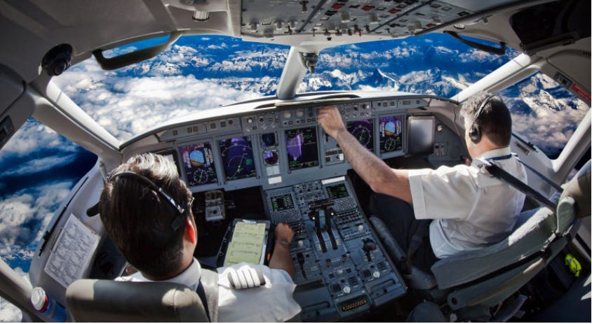 Leading Aviation Crash Investigator: COVID-Vaccinated Pilots Are Endangering Passengers 
