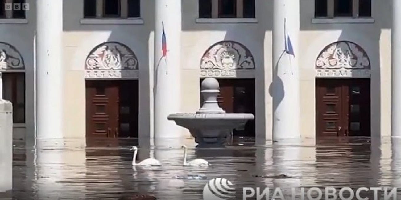 Apollo's Swan Dodges Ruschist Kakhovka Explosion - Video.