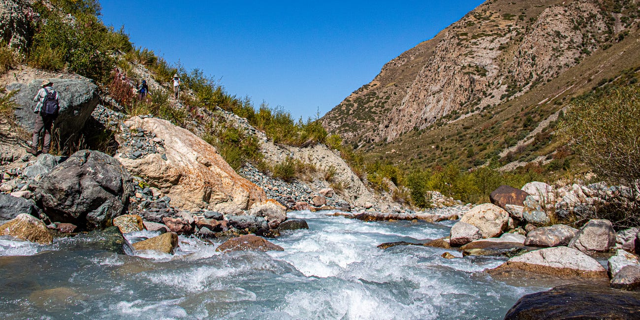 Hiking in Belogorka Gorge
