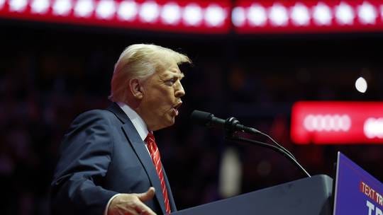 Trump azt ígéri, hogy nyilvánosságra hozza a JFK, RFK és MLK elleni merényletekről szóló kormányzati aktákat! - Videó