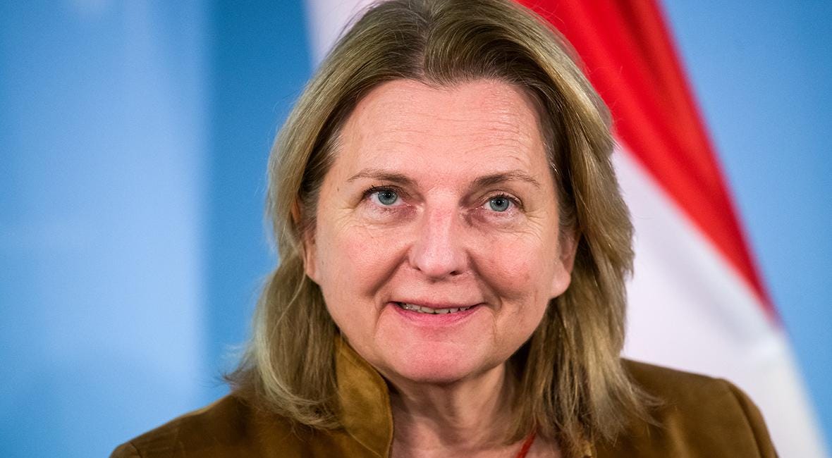 A nyugat piszkos módon játszik Szíriában és Ukrajnában - a volt osztrák külügyminiszter szerint