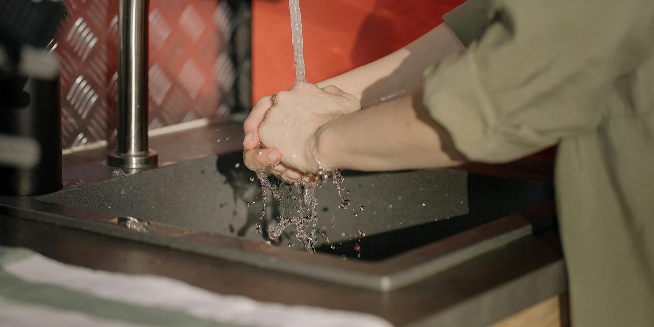On Mothers Who Cry Over Kitchen Sinks