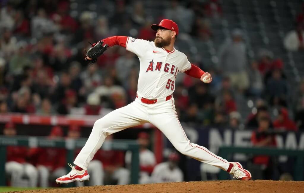 New Red Sox left-handed reliever reveals why he signed with Boston; 'We think we can help you'